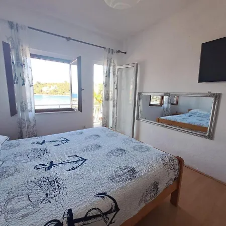 Apartment Bradley Apartmants Hr *