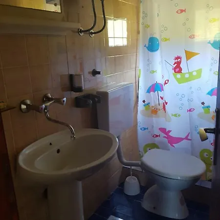 Bradley Apartmants Hr * Račišće
